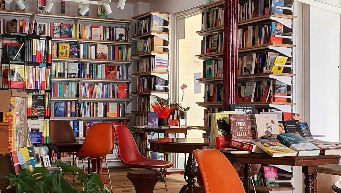 Olavide Bar de Libros
